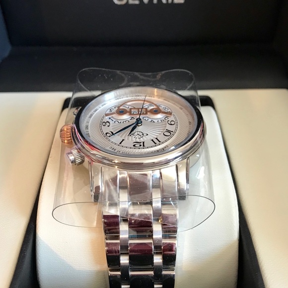 GV2 By Gevril Men's Montreux Bracelet Watch, 44mm - Picture 6 of 16